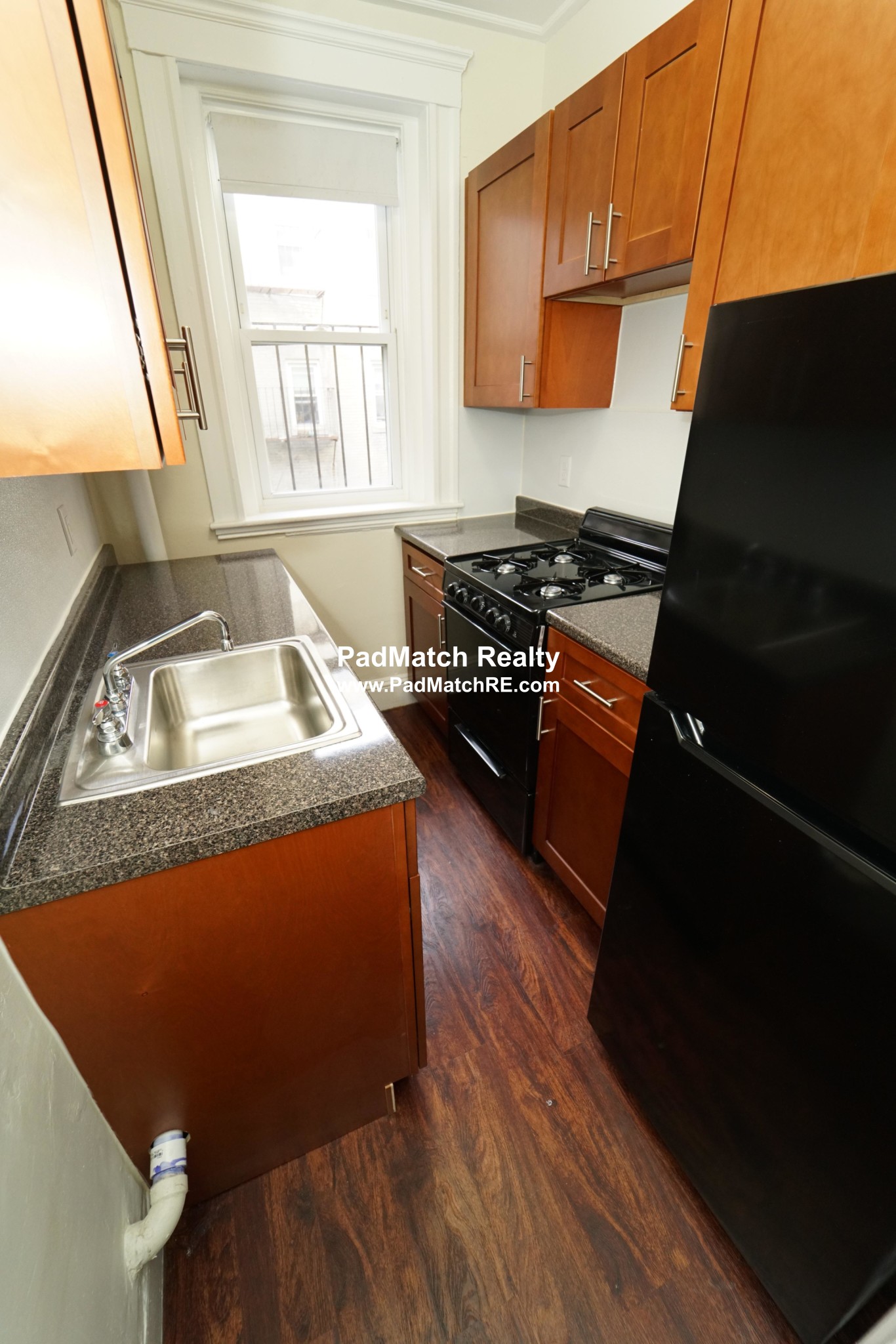 1 split bed, 1 bath apartment for rent at 1179 Boylston St Unit 28, Fenway — photo 9 of 14