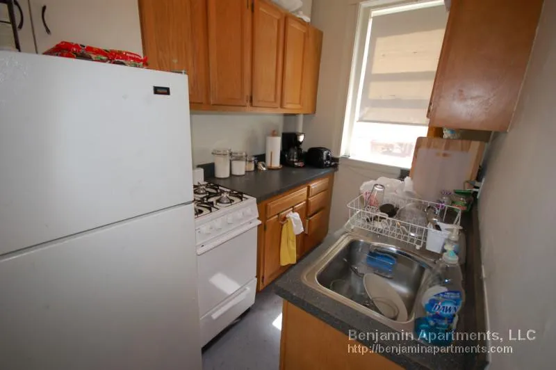 Studio bed, 1 bath apartment for rent at 1179 Boylston St Unit 32E, Fenway — photo 4 of 7
