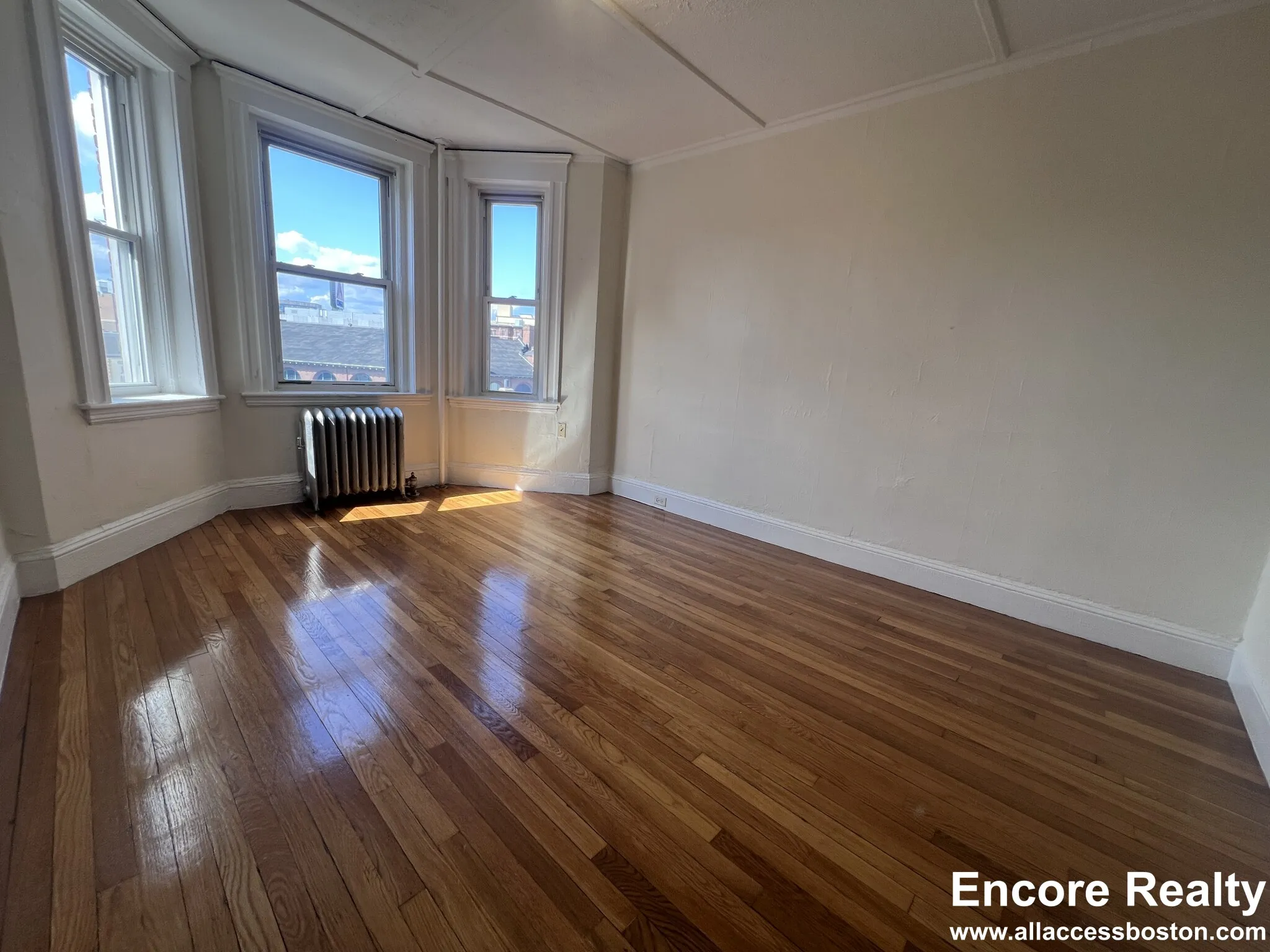 Studio bed, 1 bath apartment for rent at 1179 Boylston St Unit 36, Fenway — photo 3 of 5