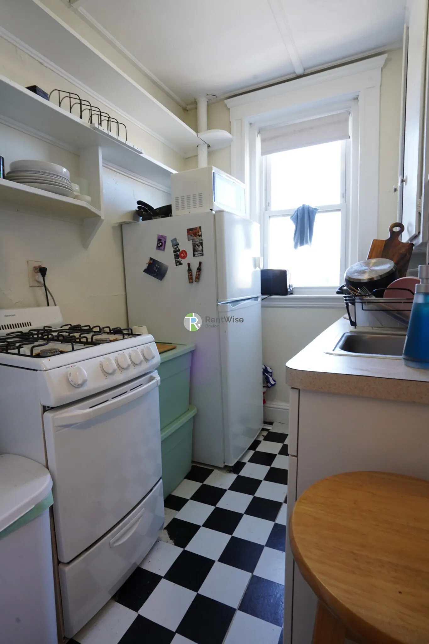Studio bed, 1 bath apartment for rent at 1179 Boylston St Unit 38, Fenway — photo 4 of 18