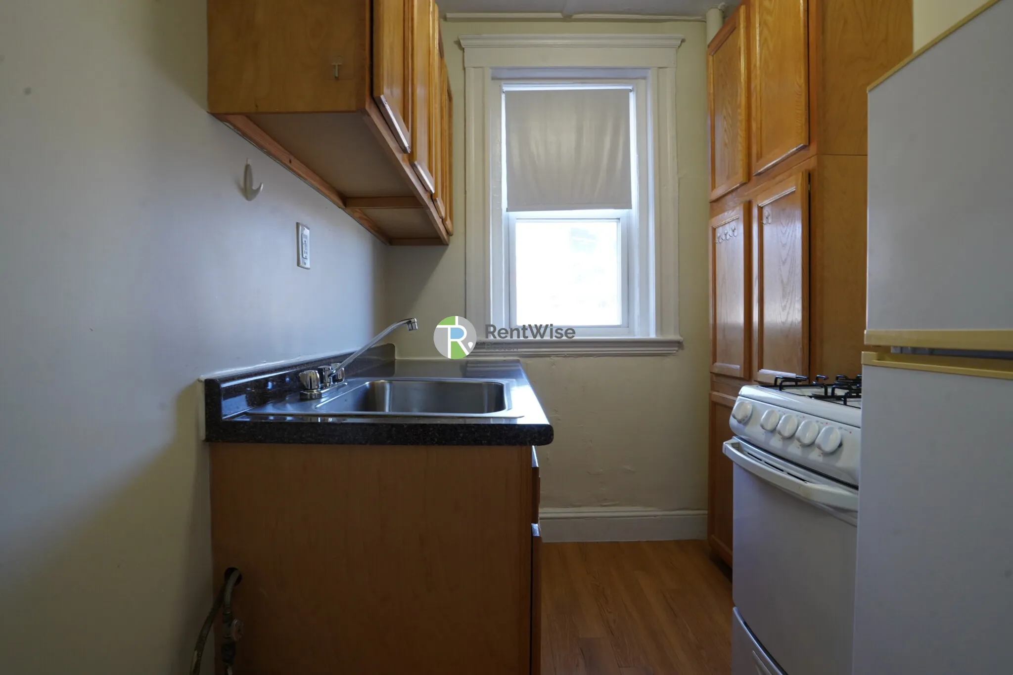 Studio bed, 1 bath apartment for rent at 1179 Boylston St Unit 4, Fenway — photo 5 of 11