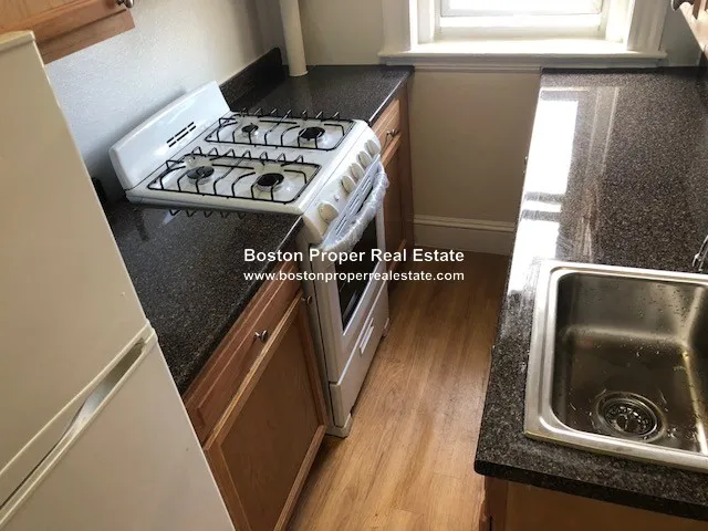 Studio bed, 1 bath apartment for rent at 1179 Boylston St Unit 42, Fenway — photo 8 of 9