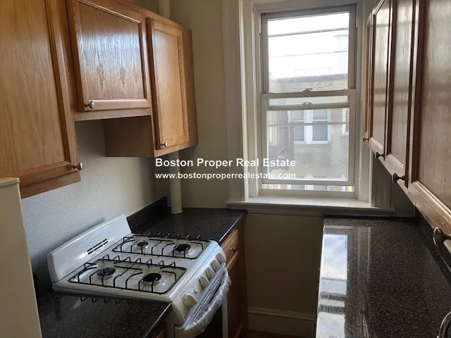 Studio bed, 1 bath apartment for rent at 1179 Boylston St Unit 42, Fenway — photo 7 of 9