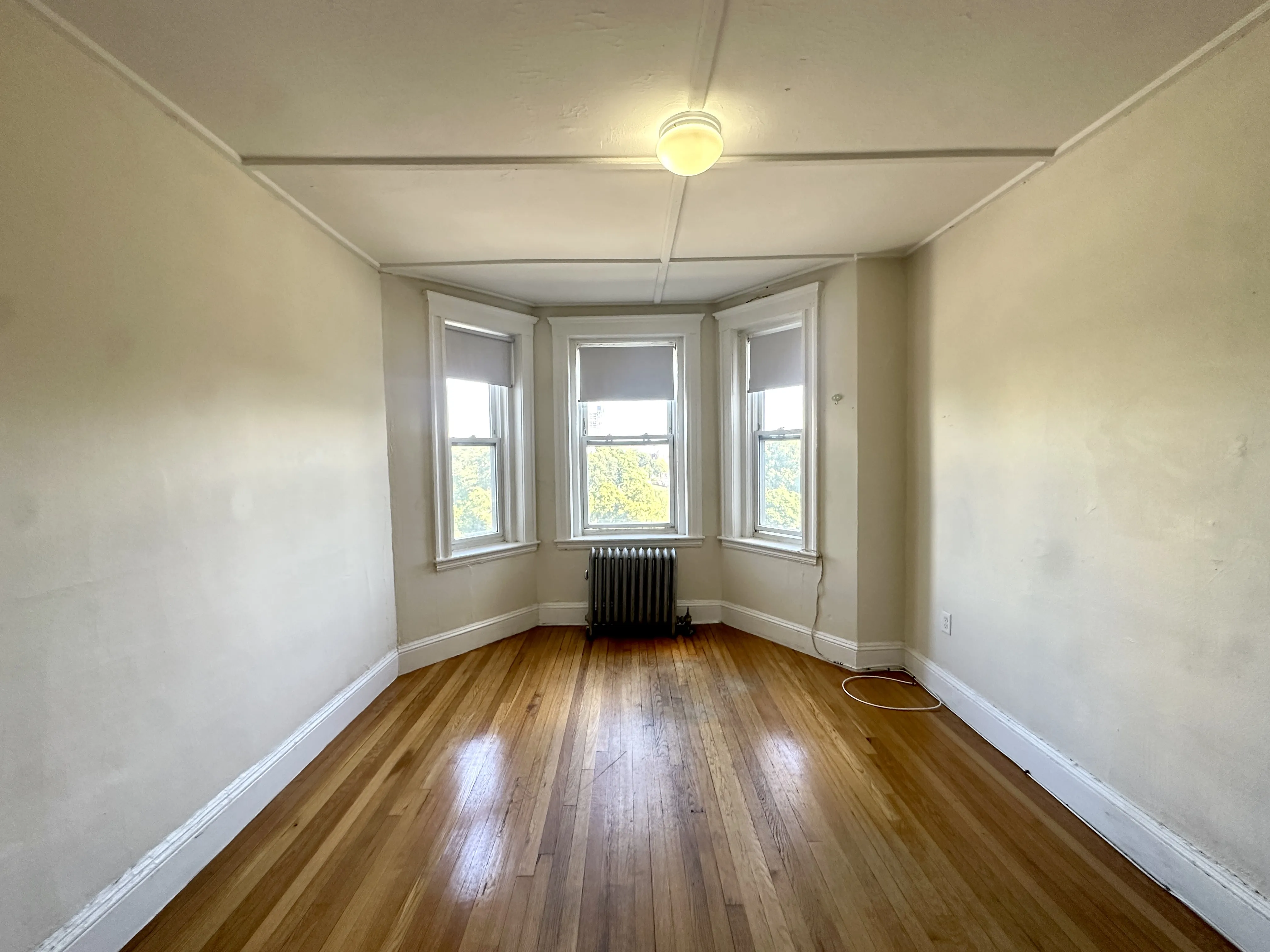 1 bed, 1 bath apartment for rent at 1179 Boylston St Unit 48-1, Fenway — photo 1 of 12