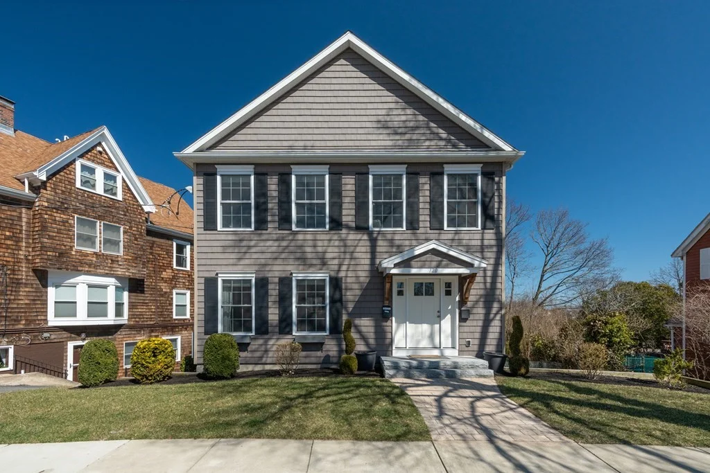 4 bed, 2 bath apartment for rent at 118-120 Bowdoin Unit 2, Winthrop — photo 17 of 19