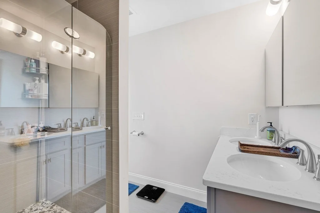 4 bed, 2 bath apartment for rent at 118-120 Bowdoin Unit 2, Winthrop — photo 12 of 19