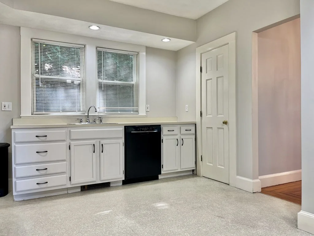 2 bed, 1 bath apartment for rent at 118-120 Paul Revere Rd Unit 120, Arlington Heights — photo 15 of 20