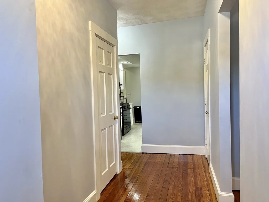 2 bed, 1 bath apartment for rent at 118-120 Paul Revere Rd Unit 120, Arlington Heights — photo 2 of 20