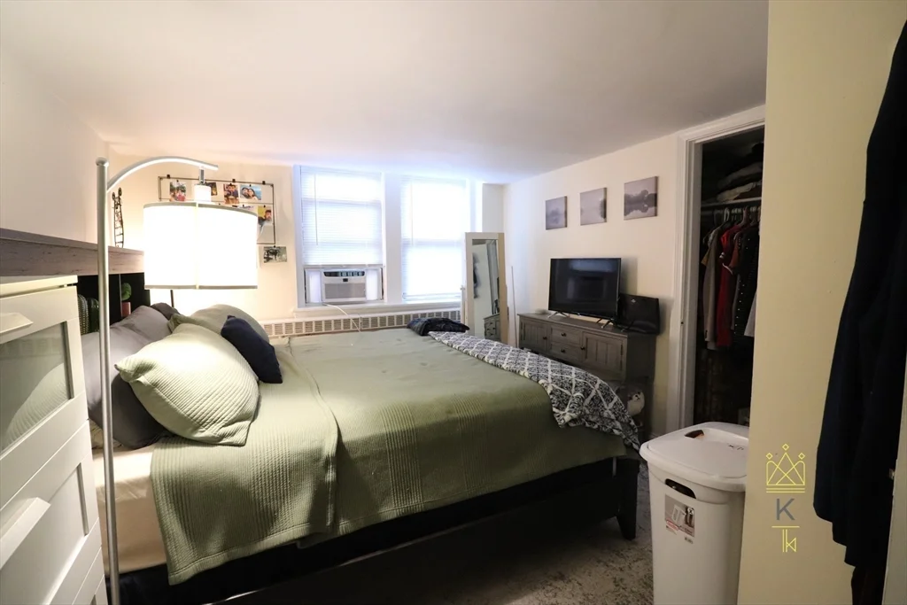 2 bed, 1 bath apartment for rent at 118 Babcock St Unit B1, Coolidge Corner — photo 8 of 10
