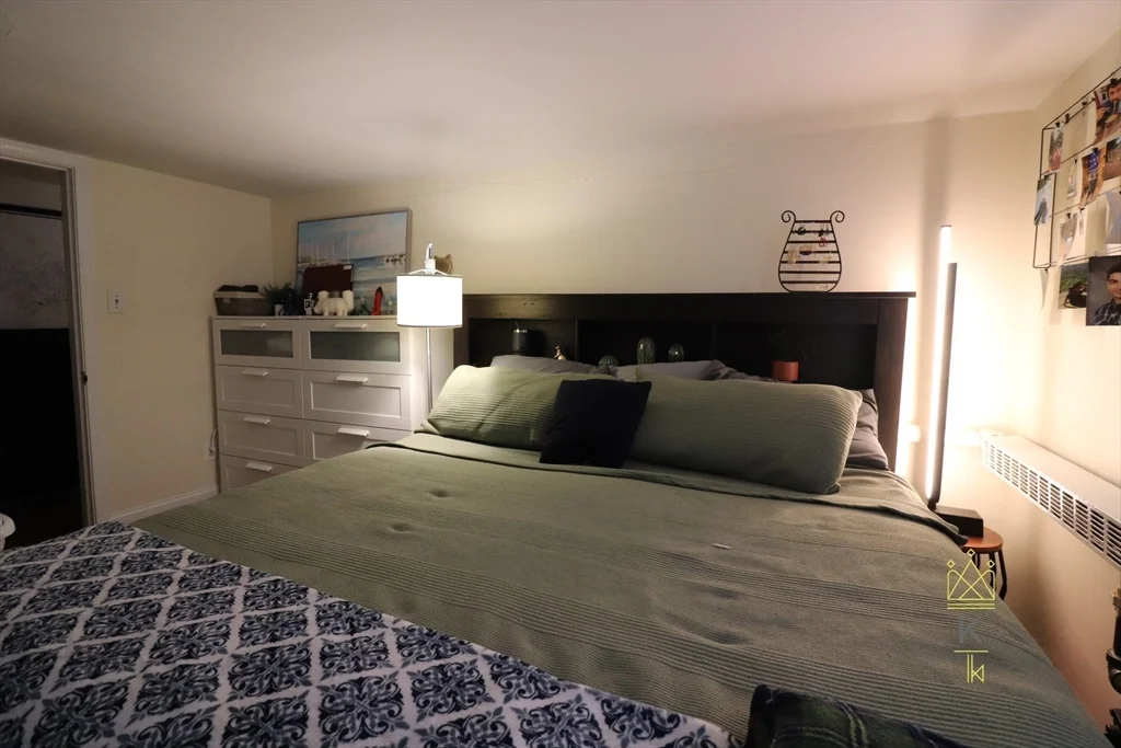 2 bed, 1 bath apartment for rent at 118 Babcock St Unit B1, Coolidge Corner — photo 9 of 10