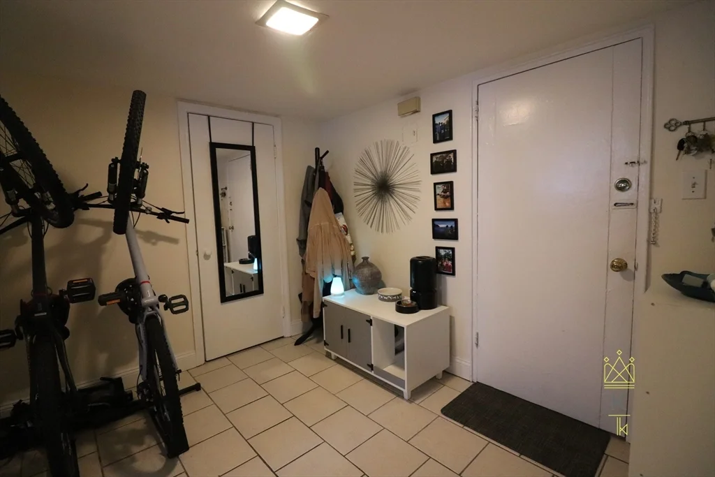 2 bed, 1 bath apartment for rent at 118 Babcock St Unit B1, Coolidge Corner — photo 2 of 10