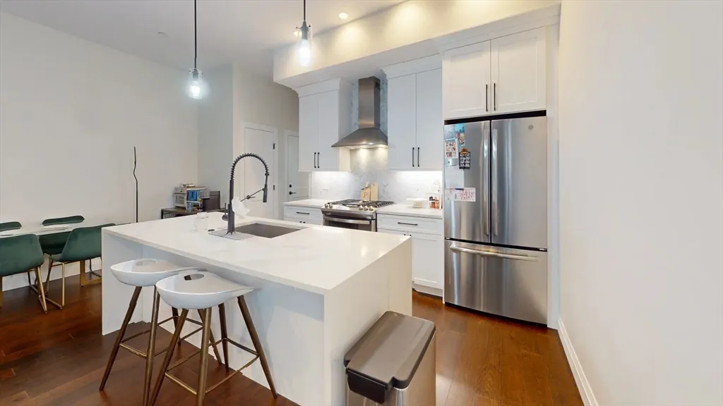 2 bed, 2 bath apartment for rent at 118 Barnes Ave Unit 3, East Boston — photo 7 of 11