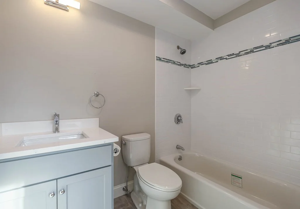 1 bed, 1 bath apartment for rent at 118 Bridge St Unit 202, Riverdale — photo 8 of 12