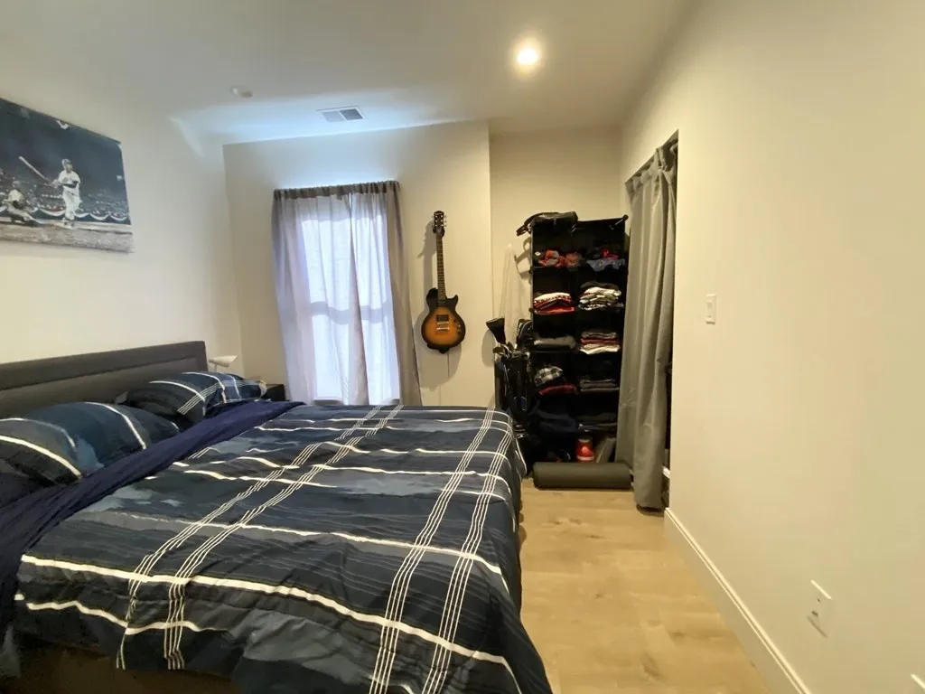 4 bed, 2 bath apartment for rent at 118 Buttonwood Unit 2, Boston — photo 29 of 32