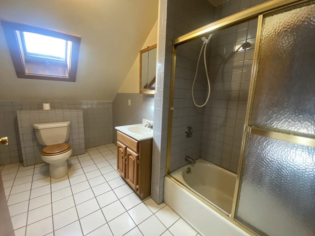 4 bed, 2 bath apartment for rent at 118 Charles St Unit 2, Waltham — photo 6 of 15