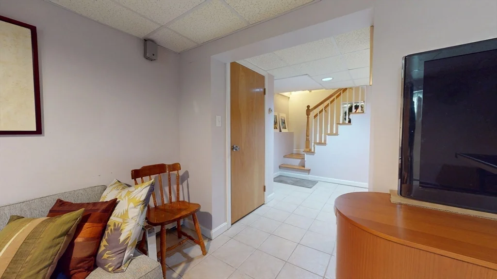 3 bed, 3 bath apartment for rent at 118 Colby Rd, Quincy — photo 18 of 23