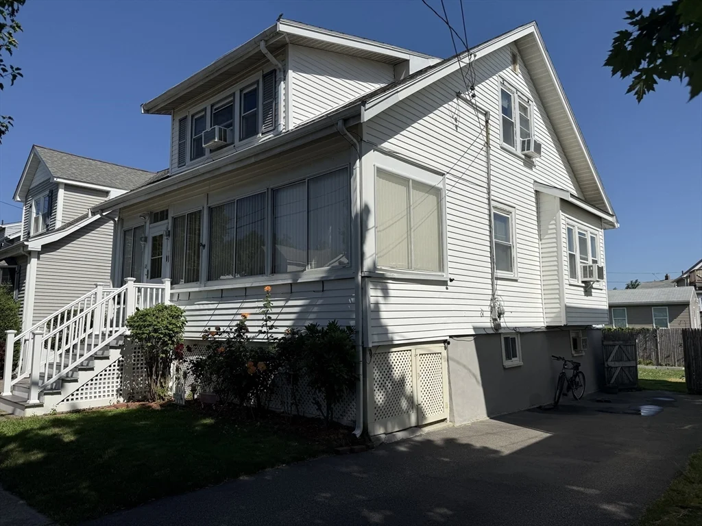 3 bed, 3 bath apartment for rent at 118 Colby Rd, Quincy — photo 3 of 23