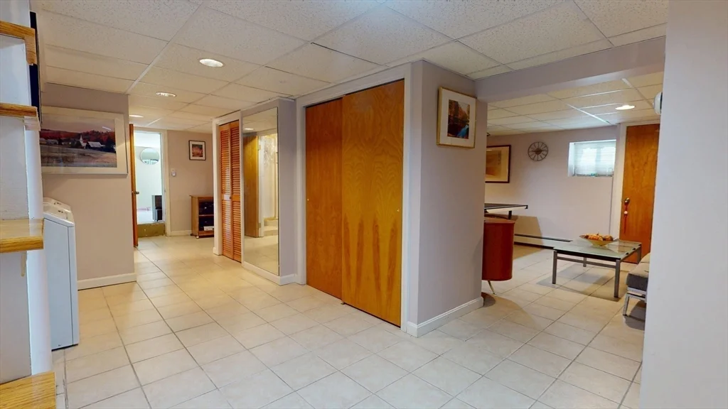 3 bed, 3 bath apartment for rent at 118 Colby Rd, Quincy — photo 14 of 23