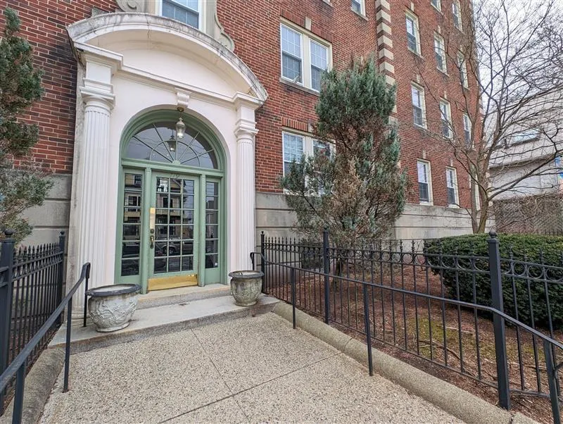 2 bed, 1 bath apartment for rent at 118 College Ave Unit 44, Tufts — photo 14 of 15