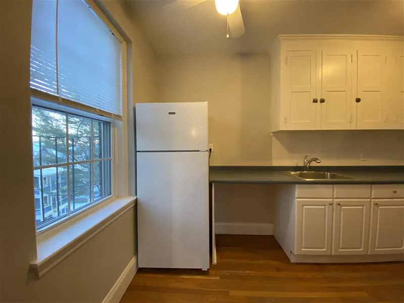 2 bed, 1 bath apartment for rent at 118 College Ave Unit 44, Tufts — photo 4 of 15