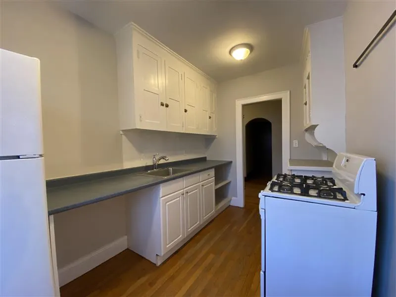 2 bed, 1 bath apartment for rent at 118 College Ave Unit 44, Tufts — photo 5 of 15