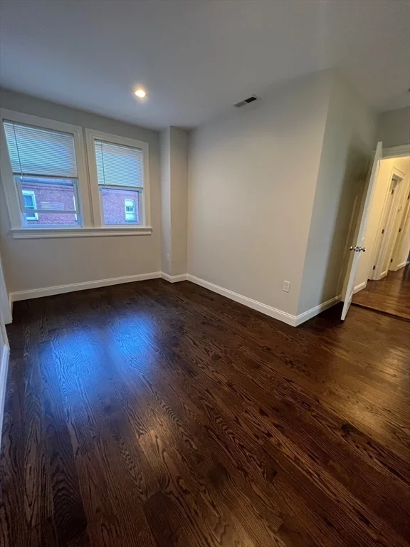 4 bed, 2 bath apartment for rent at 118 Dorchester St Unit 2, South Boston — photo 8 of 16
