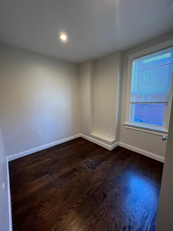 4 bed, 2 bath apartment for rent at 118 Dorchester St Unit 2, South Boston — photo 14 of 16