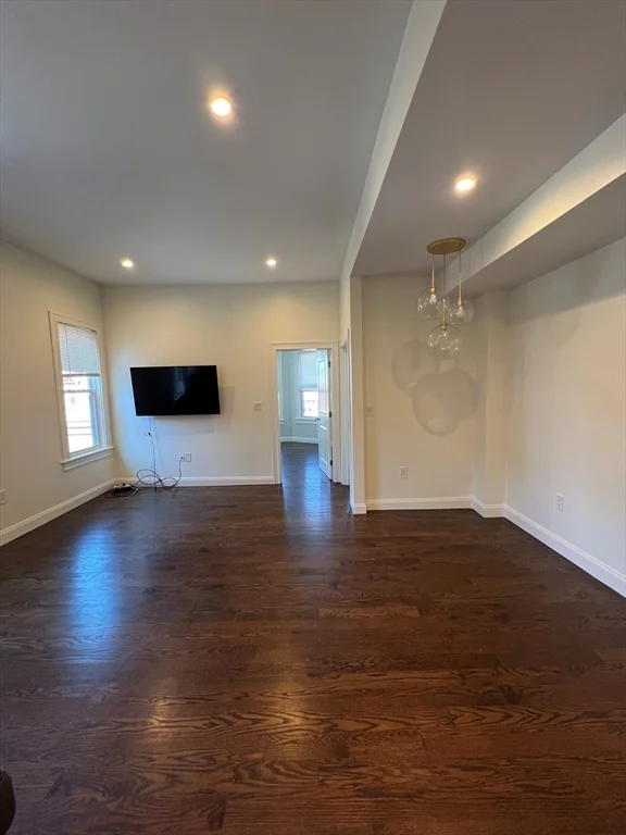 4 bed, 2 bath apartment for rent at 118 Dorchester St Unit 2, South Boston — photo 4 of 16