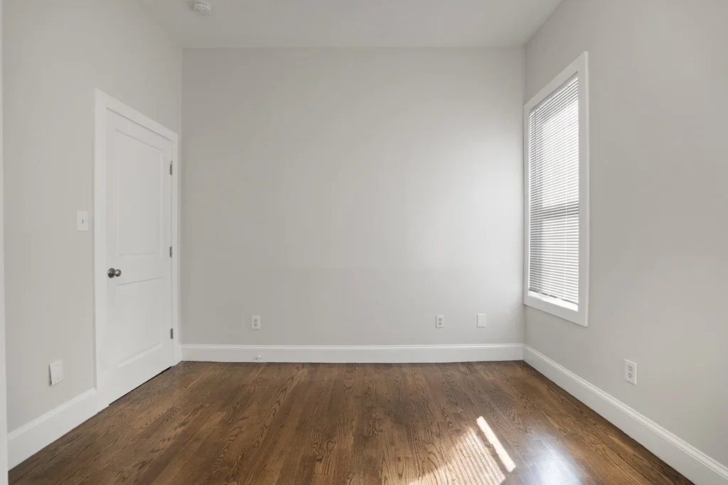 4 bed, 1 bath apartment for rent at 118 Dorchester St Unit 3, South Boston — photo 35 of 42