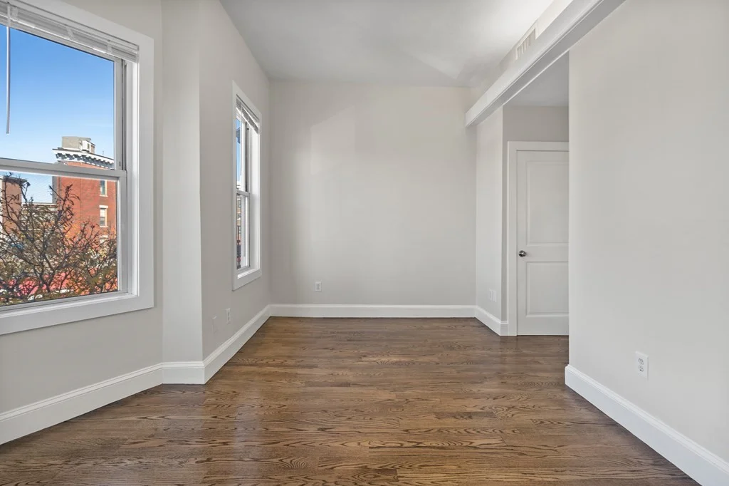 4 bed, 1 bath apartment for rent at 118 Dorchester St Unit 3, South Boston — photo 23 of 42