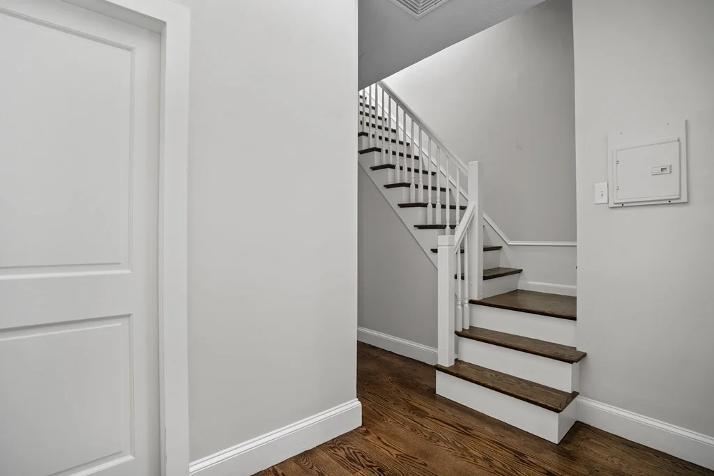 4 bed, 1 bath apartment for rent at 118 Dorchester St Unit 3, South Boston — photo 40 of 42