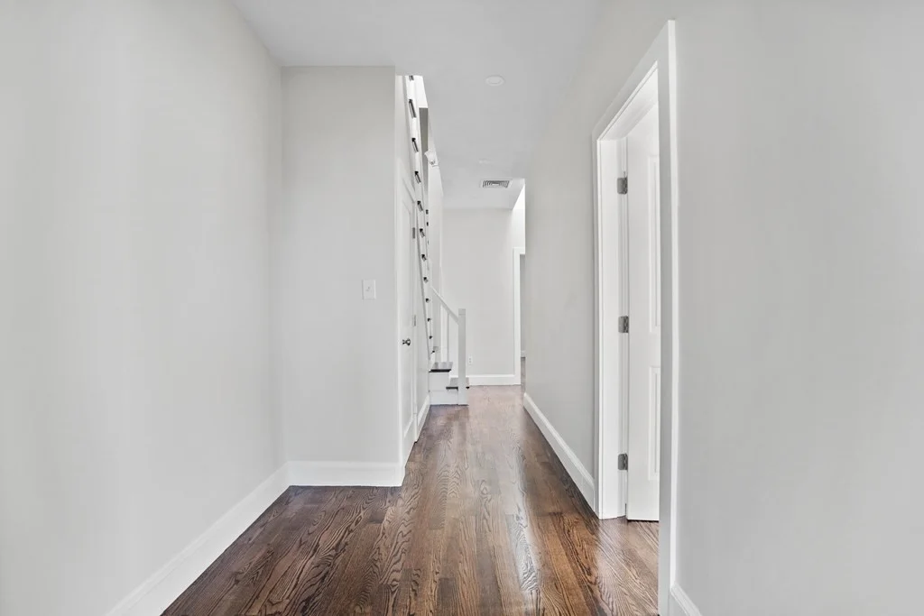 4 bed, 1 bath apartment for rent at 118 Dorchester St Unit 3, South Boston — photo 39 of 42