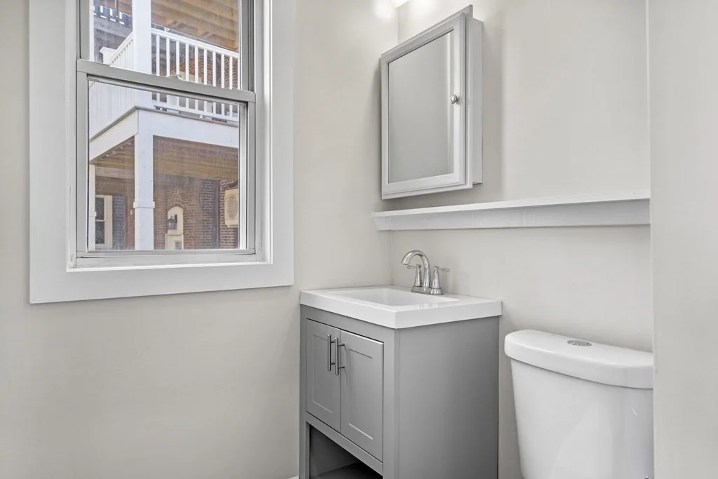 4 bed, 1 bath apartment for rent at 118 Dorchester St Unit 3, South Boston — photo 4 of 42