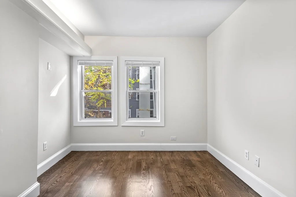 4 bed, 1 bath apartment for rent at 118 Dorchester St Unit 3, South Boston — photo 16 of 42