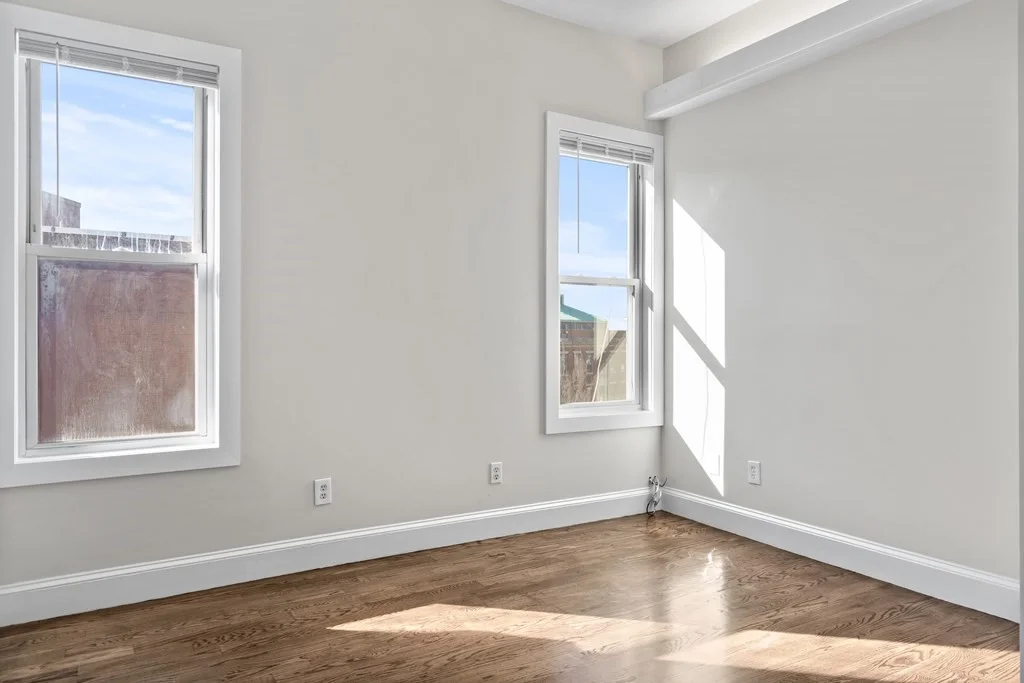 4 bed, 1 bath apartment for rent at 118 Dorchester St Unit 3, South Boston — photo 18 of 42