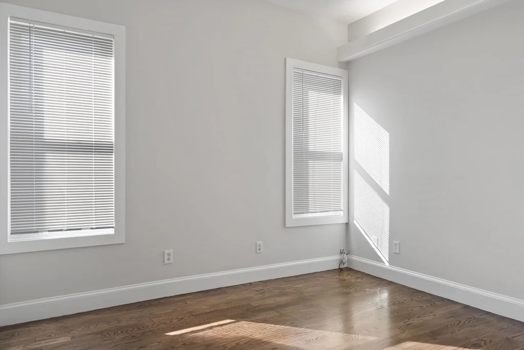 4 bed, 1 bath apartment for rent at 118 Dorchester St Unit 3, South Boston — photo 33 of 42