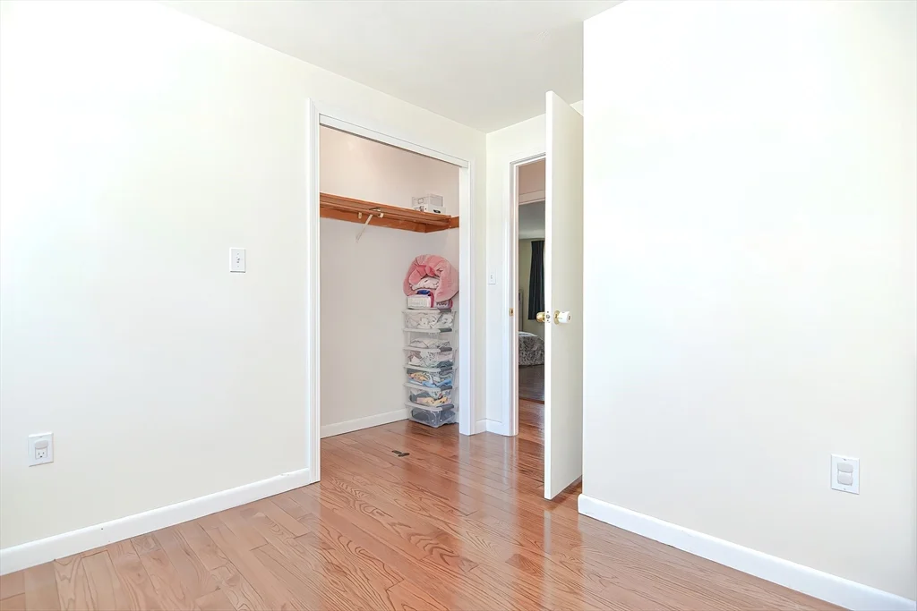 3 bed, 1 bath apartment for rent at 118 Edinboto Unit 118, Newtonville — photo 12 of 17