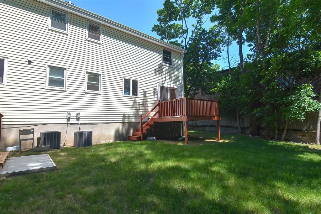 3 bed, 1 bath apartment for rent at 118 Edinboto Unit 118, Newtonville — photo 16 of 17