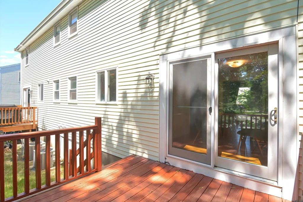 3 bed, 1 bath apartment for rent at 118 Edinboto Unit 118, Newtonville — photo 14 of 17