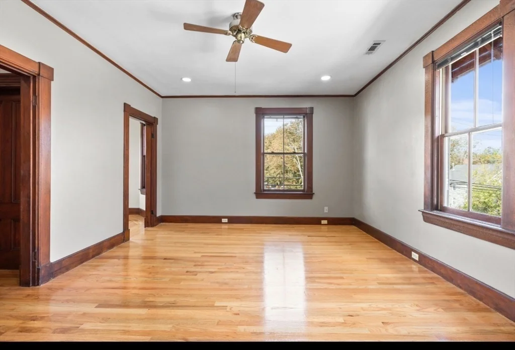 2 bed, 1 bath apartment for rent at 118 Elm St Unit 2, Marlborough — photo 6 of 13