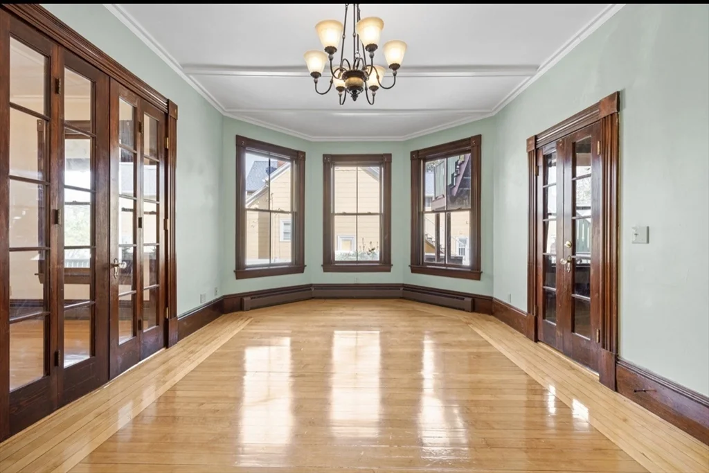 3 bed, 1 bath apartment for rent at 118 Elm Unit 1, Marlborough — photo 11 of 15
