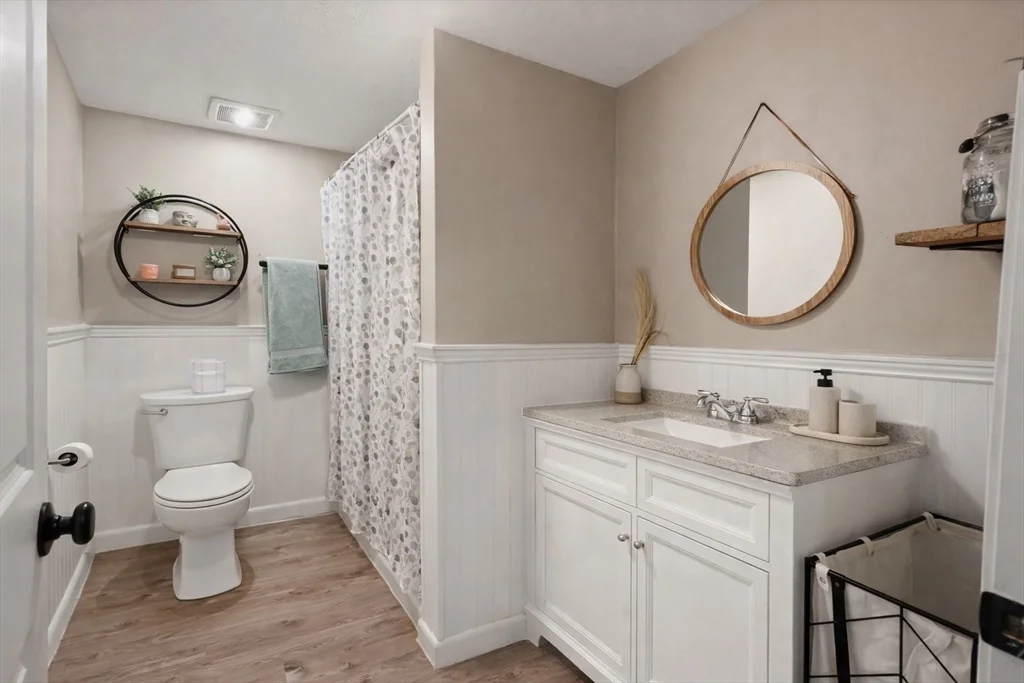 2 bed, 1 bath apartment for rent at 118 Everett St Unit 120, South Lawrence — photo 19 of 22