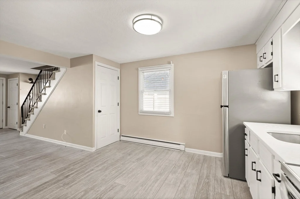 2 bed, 1 bath apartment for rent at 118 Everett St Unit 120, South Lawrence — photo 14 of 22