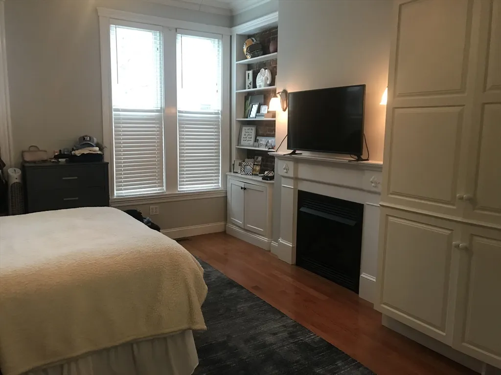 2 bed, 2 bath apartment for rent at 118 F St Unit 1, South Boston — photo 4 of 16