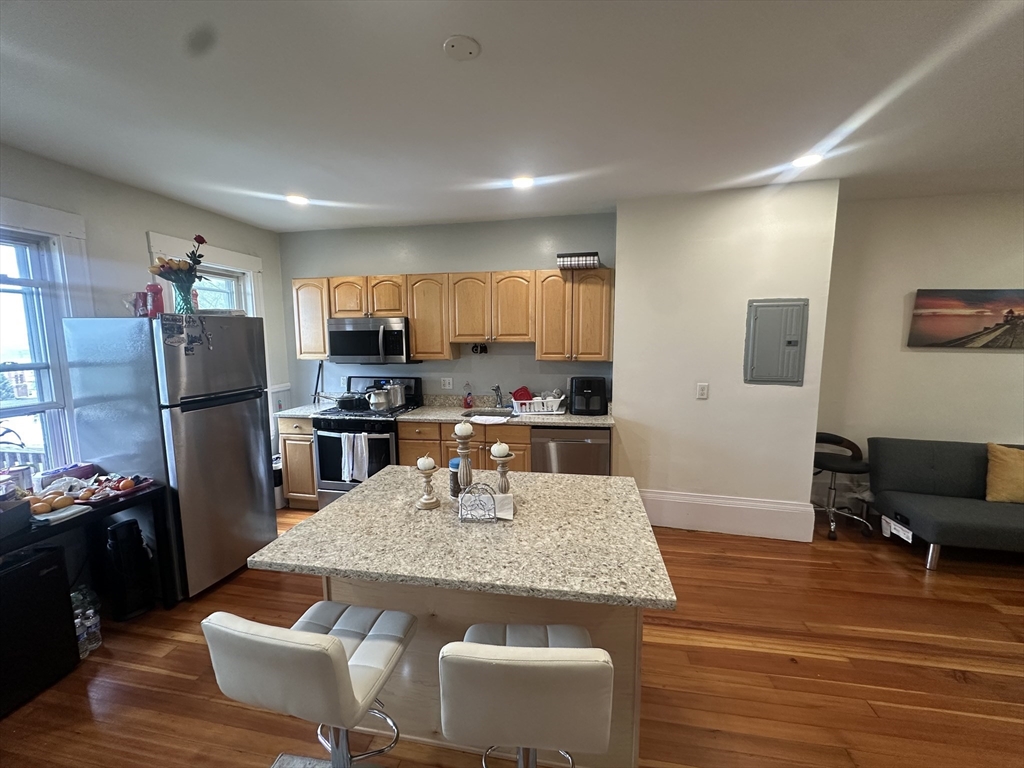 3 bed, 1 bath apartment for rent at 118 Gladstone St Unit 1, East Boston — photo 2 of 16