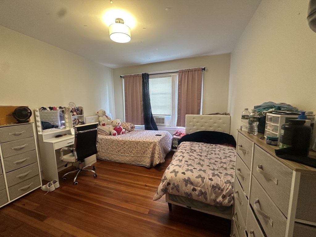 3 bed, 1 bath apartment for rent at 118 Gladstone St Unit 1, East Boston — photo 10 of 16