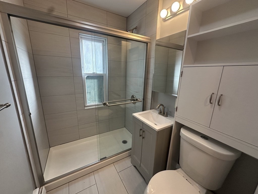 3 bed, 1 bath apartment for rent at 118 Gladstone St Unit 1, East Boston — photo 12 of 16