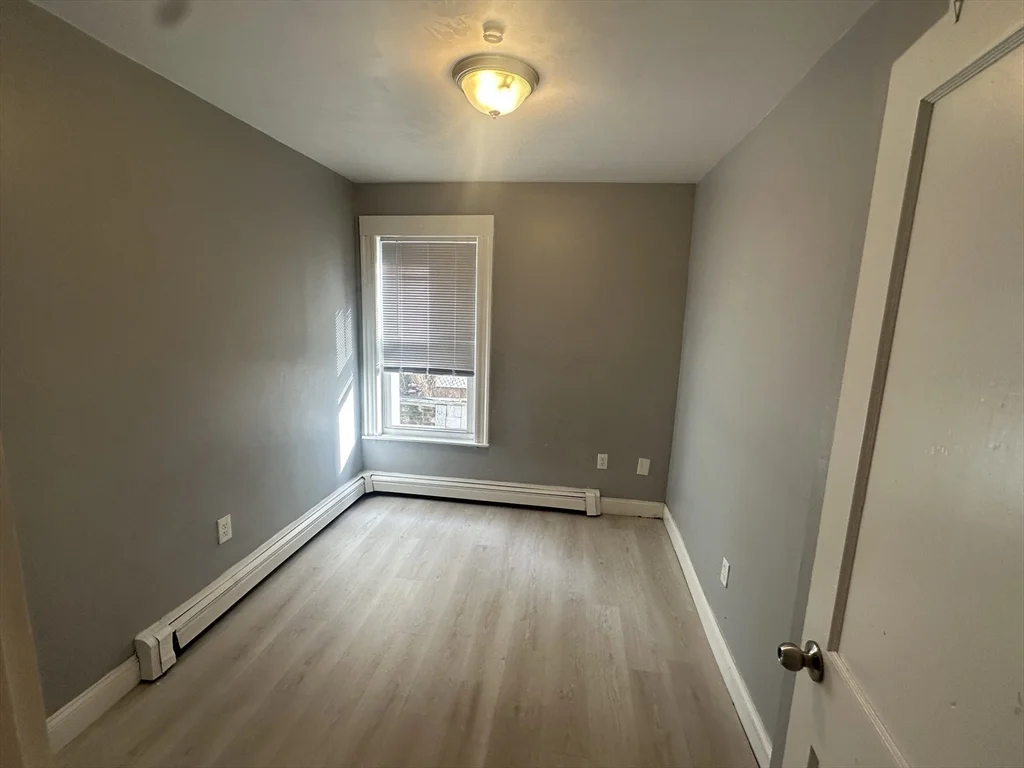 2 bed, 1 bath apartment for rent at 118 Gladstone St Unit B, East Boston — photo 13 of 16
