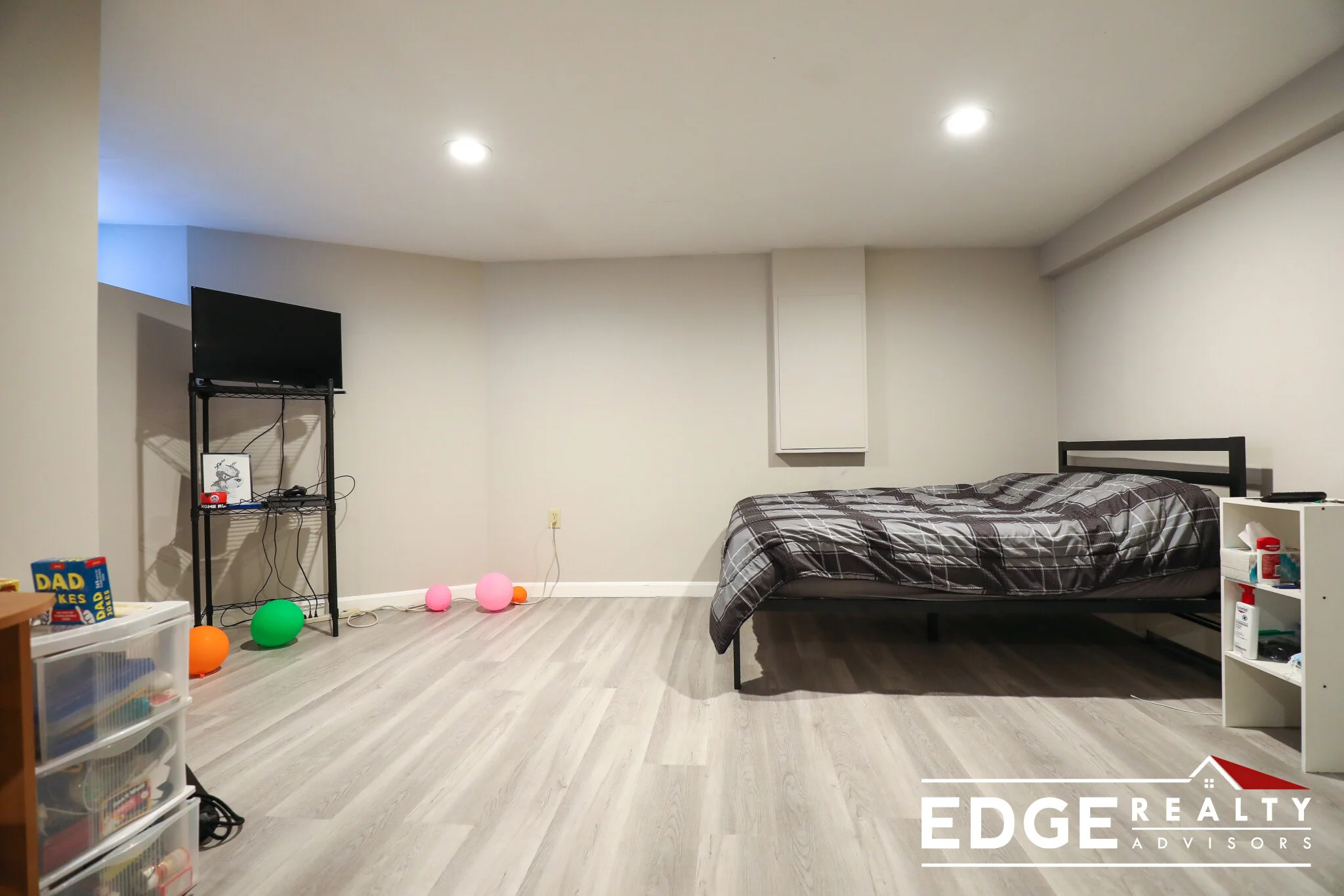 4 bed, 2 bath apartment for rent at 118 Glenville Ave Unit 1, Allston — photo 16 of 16