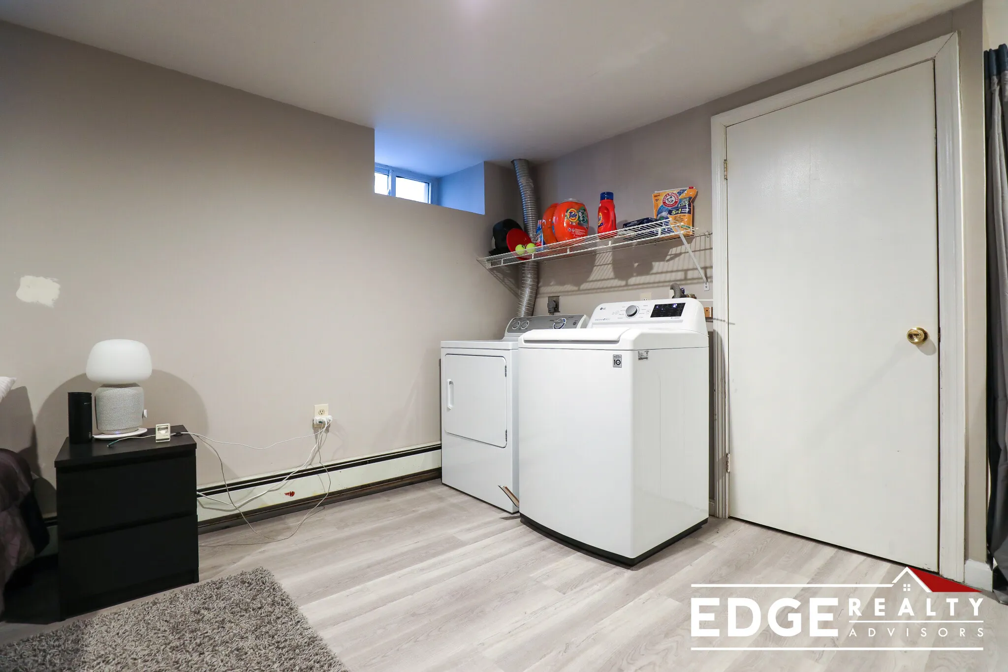4 bed, 2 bath apartment for rent at 118 Glenville Ave Unit 1, Allston — photo 12 of 16
